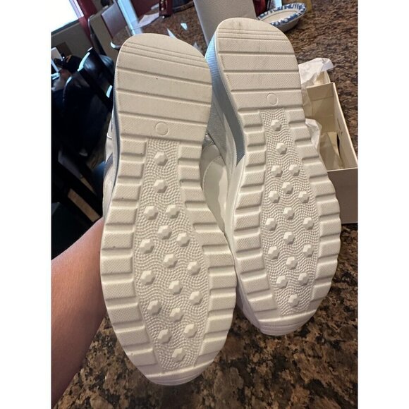 NIB Anne Klein Women's Maze Lace Up Sneakers Shoes SIZE 5.5 - Picture 7 of 8